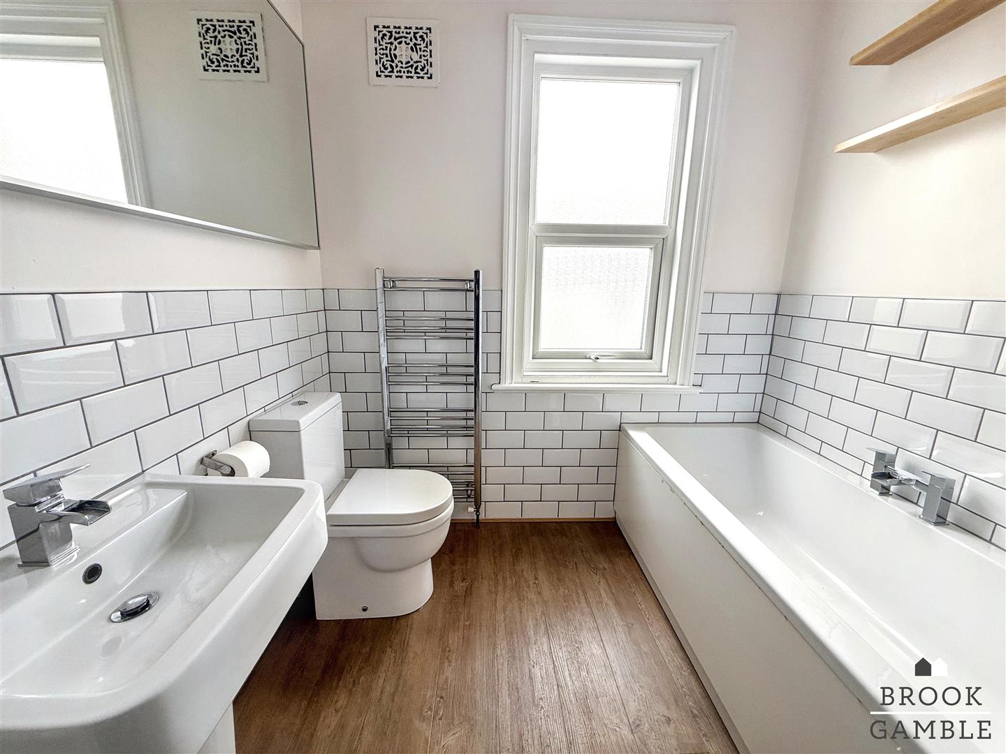 2 Bedroom House. Sydney Road in Eastbourne,  6